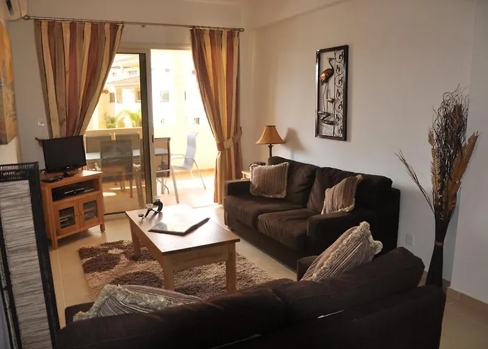 2 Bed, 2 Bath In アパート