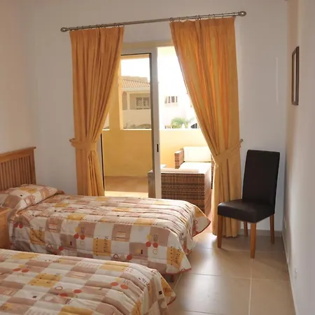 2 Bed, 2 Bath In דירה *